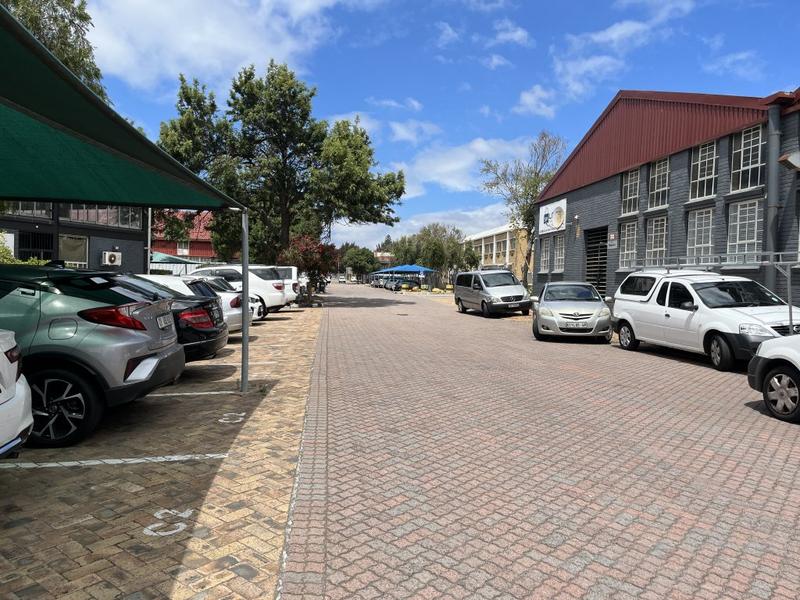 To Let commercial Property for Rent in Maitland Western Cape